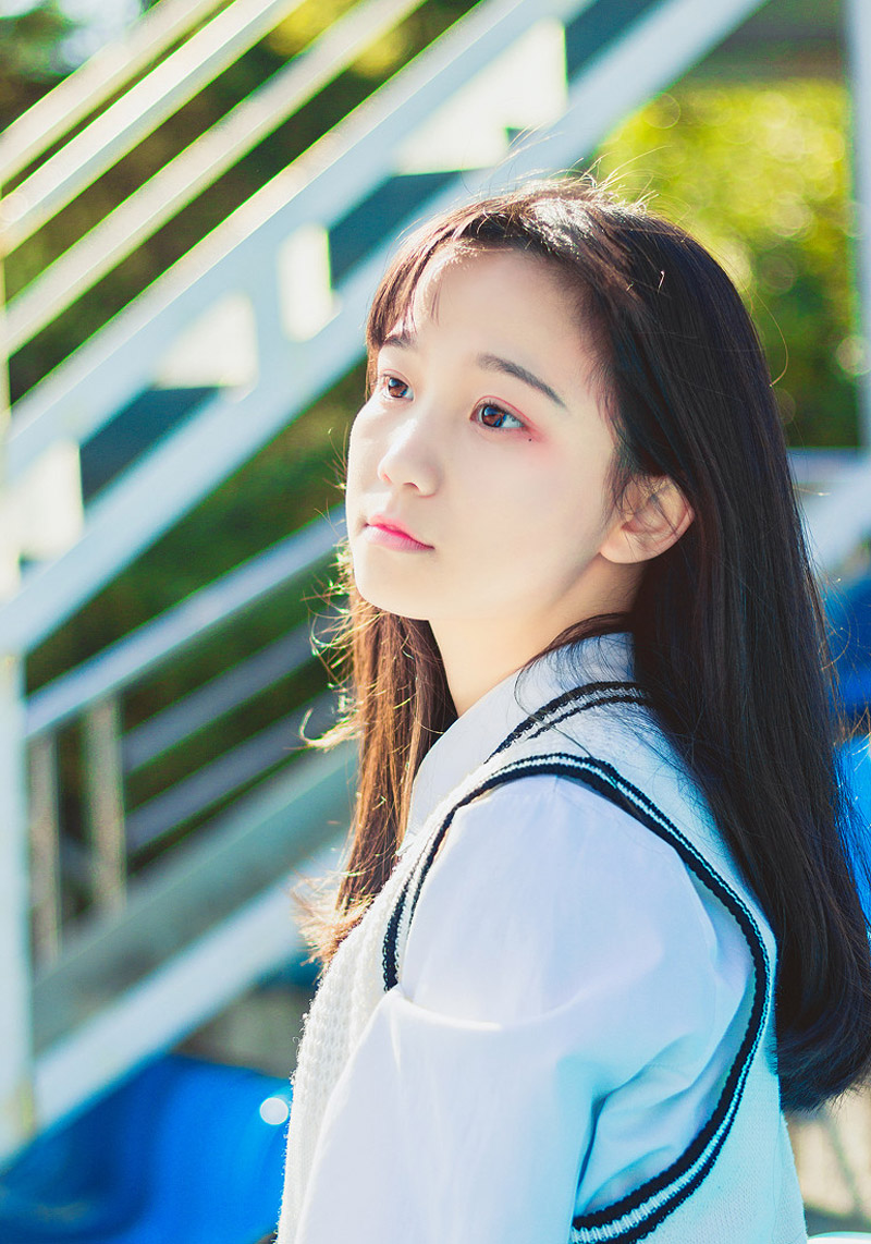 极品推女郎周于希在办公室的诱与惑黑丝美腿绝美肉体摄影