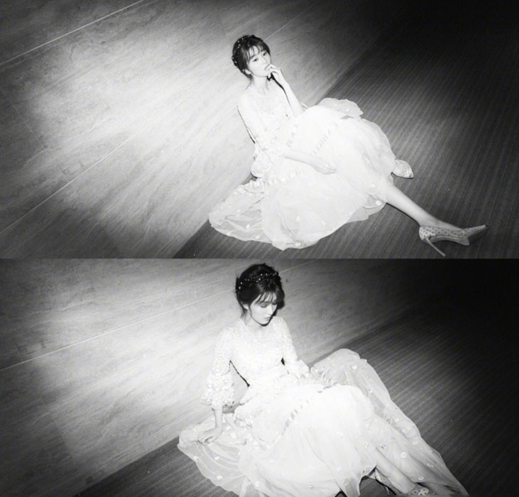 乔欣蕾丝透视连衣裙图片