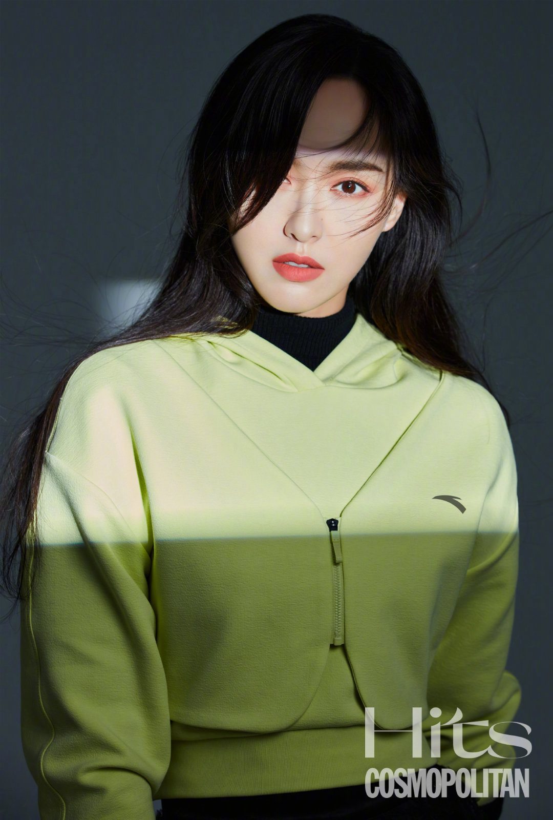 唐嫣运动造型尽显青春活力写真