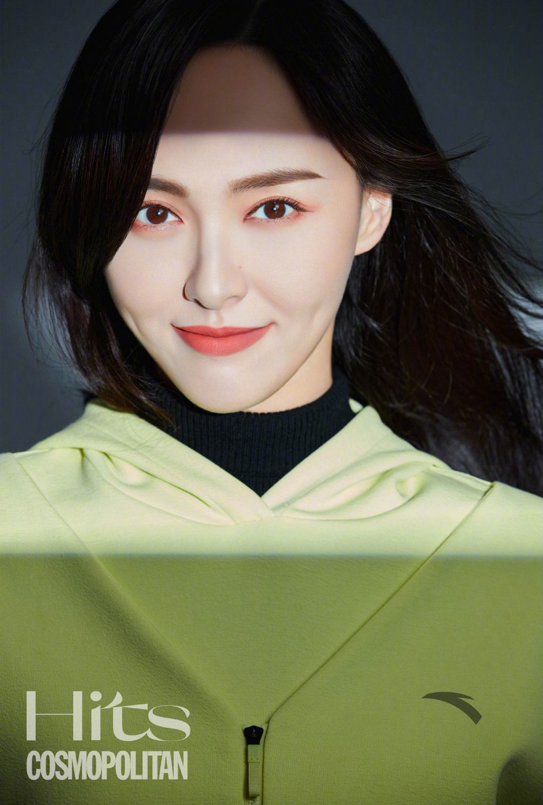 唐嫣运动造型尽显青春活力写真