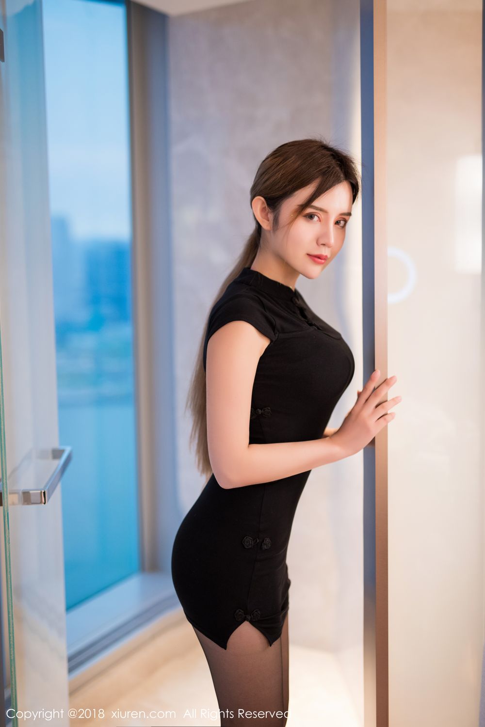 性感旗袍诱惑美女卓娅祺黑丝翘臀高跟美腿大胆写真