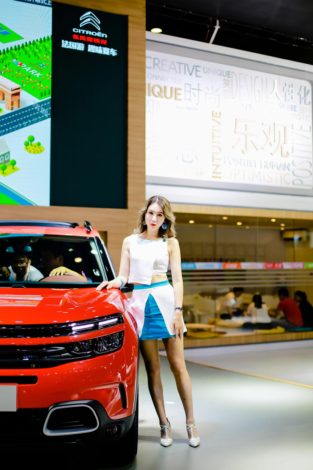 杭州西博秋季车展美女车模写真