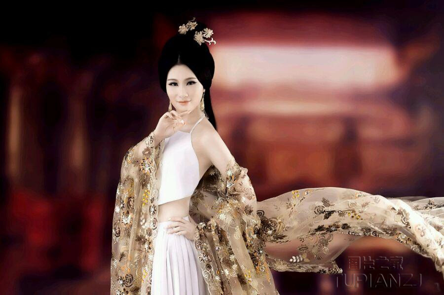 古典少女风姿卓越 性感唯美