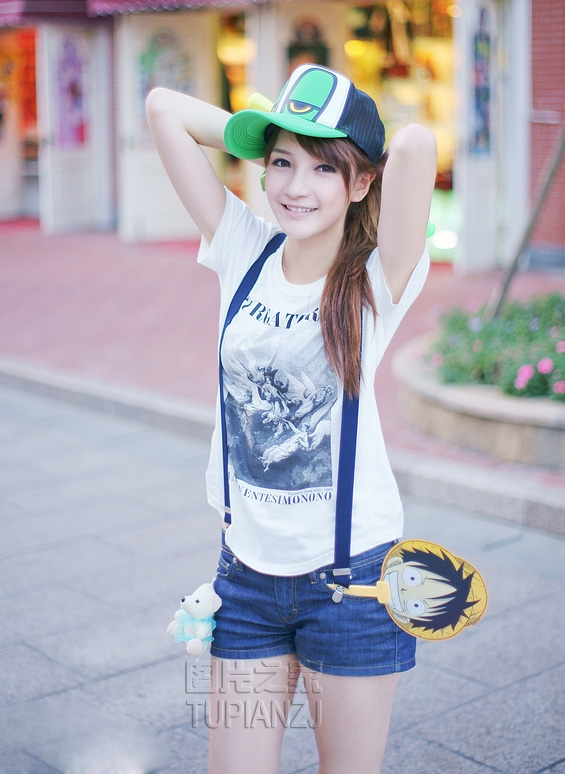 小可爱的甜美写真图片 清纯容貌迷惑你