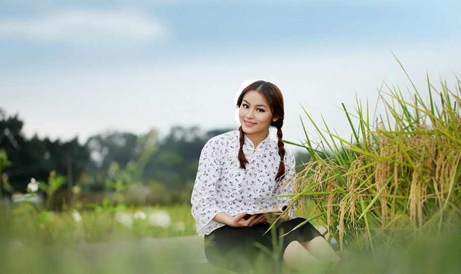 美女少妇心妍小公主透视黑丝胸器惊人香艳美女写真