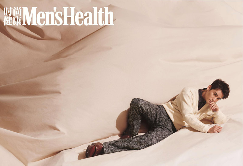 王凯温柔休闲风时尚杂志写真照