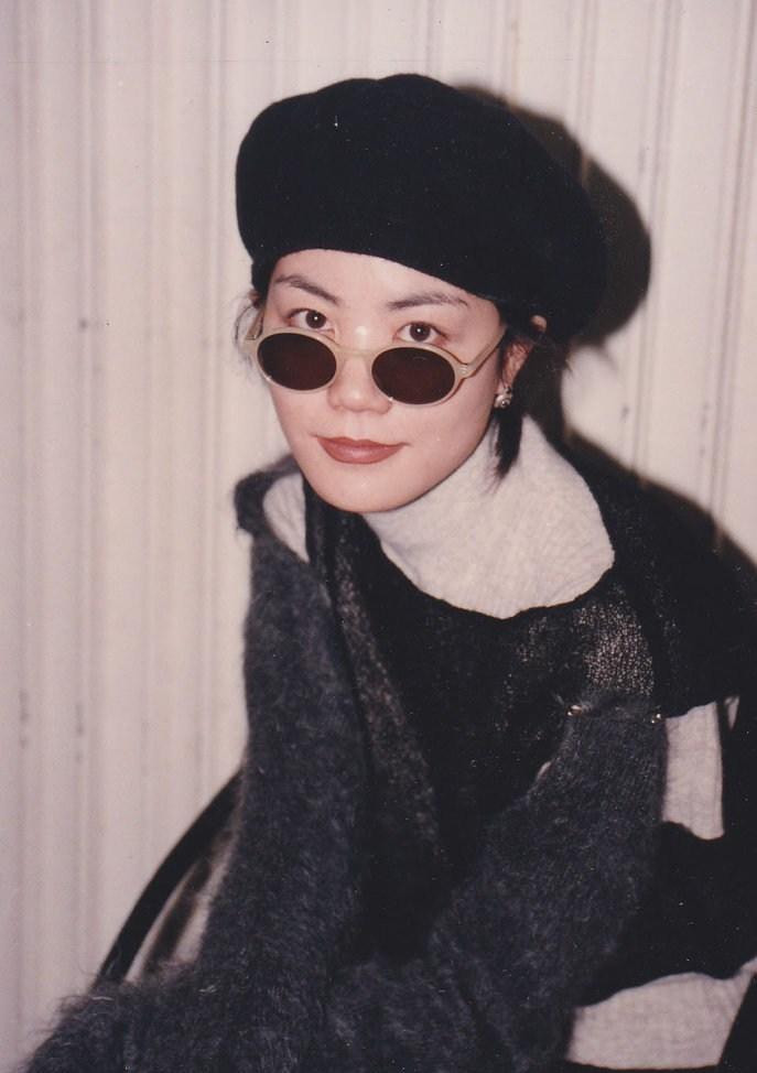 王菲昔日纯美青涩旧照