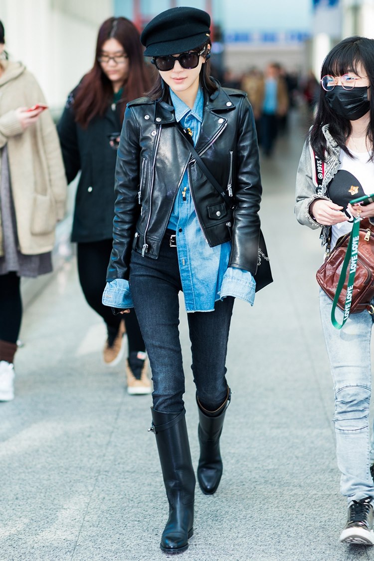 皮夹克墨镜美女王子文女王气场明星生活照写真图片