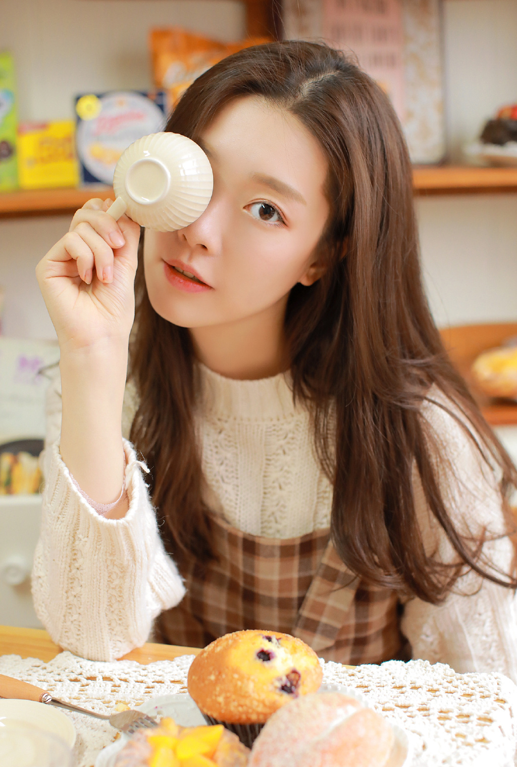 诱人的美妙人妻连体透视黑丝袜厨房里写真美图