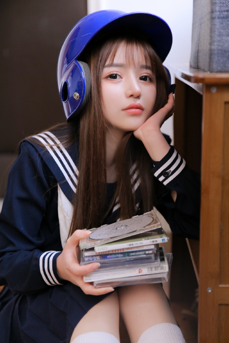 清纯少女白丝水手服写真套图