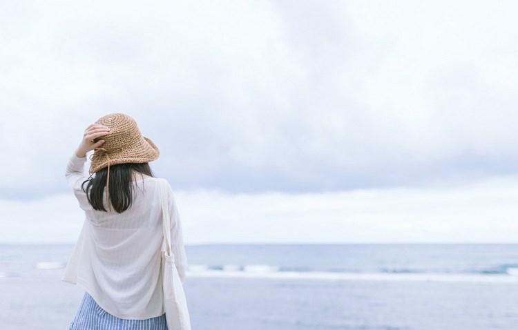 性感胸脯丝袜长腿美女