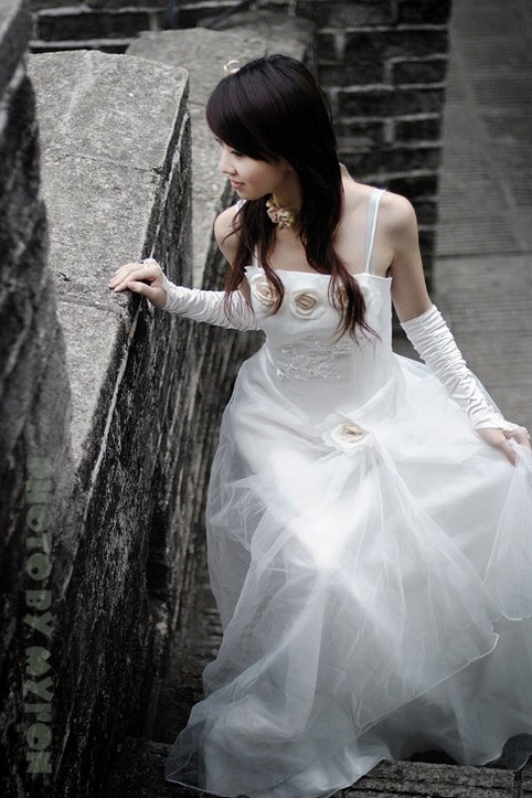 [异思趣向]丝滑透亮的玉足丝袜美足高跟鞋写真