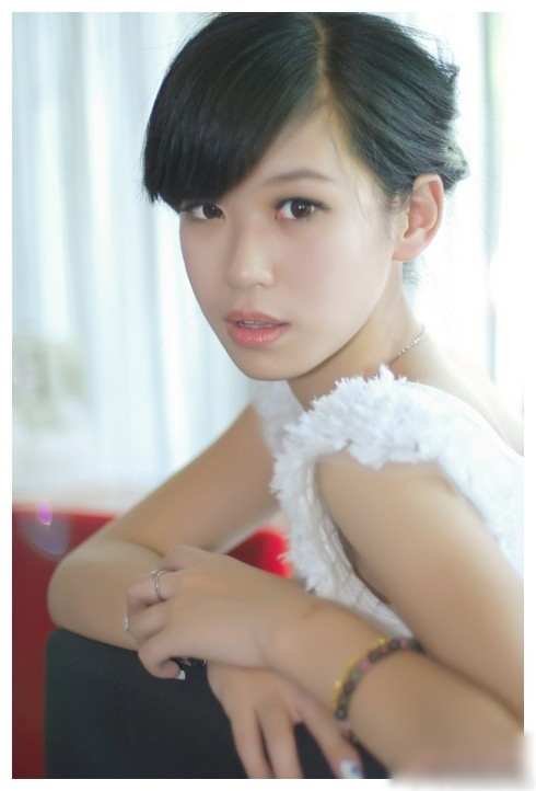 女孩室内写真 打造休闲小清新风