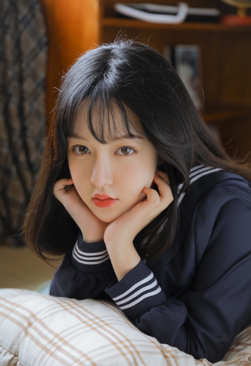 JK制服美女肤白貌美漂亮写真图