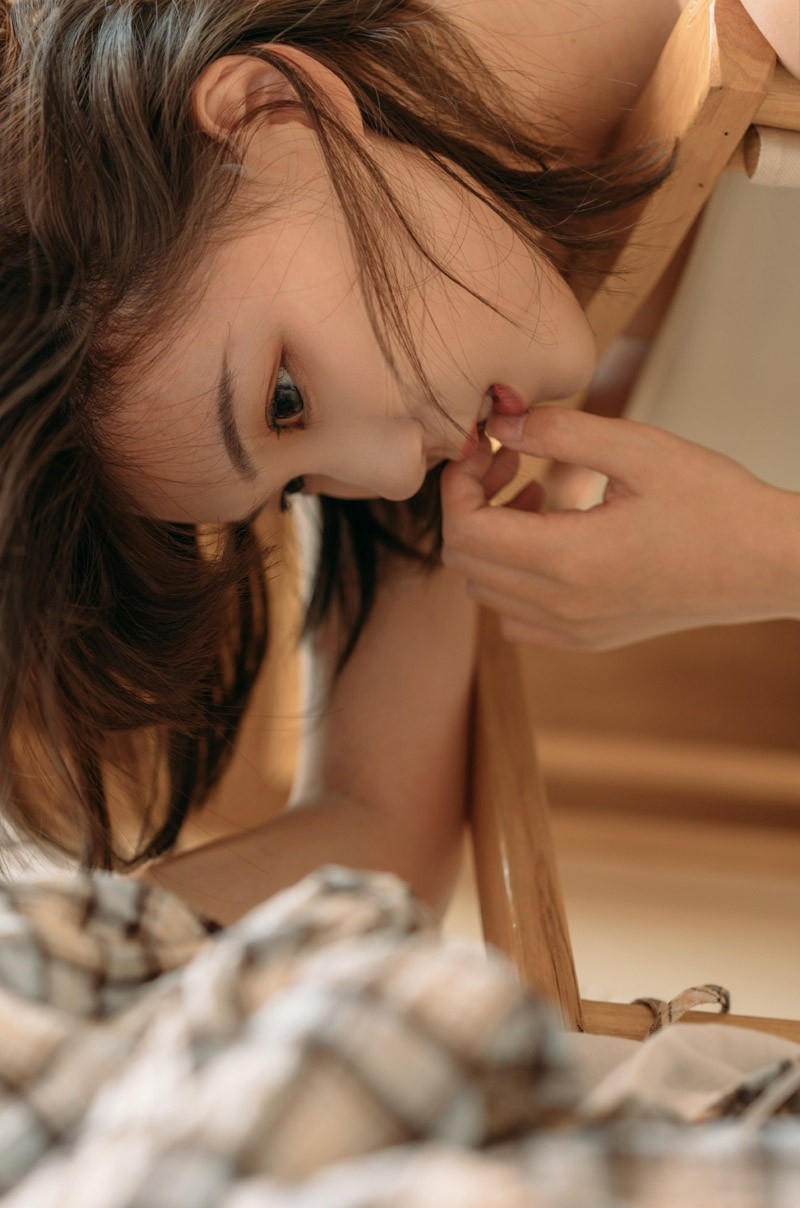 日本美少女内衣性感美背身材丰满诱惑个人写真