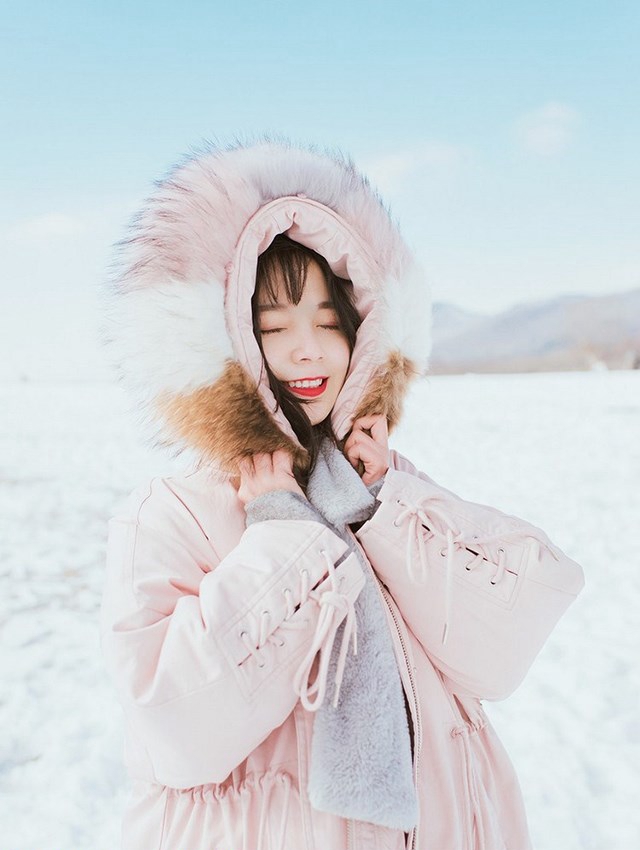 人间尤物周于希紧身包臀裙透明黑丝袜前凸后翘私密图库