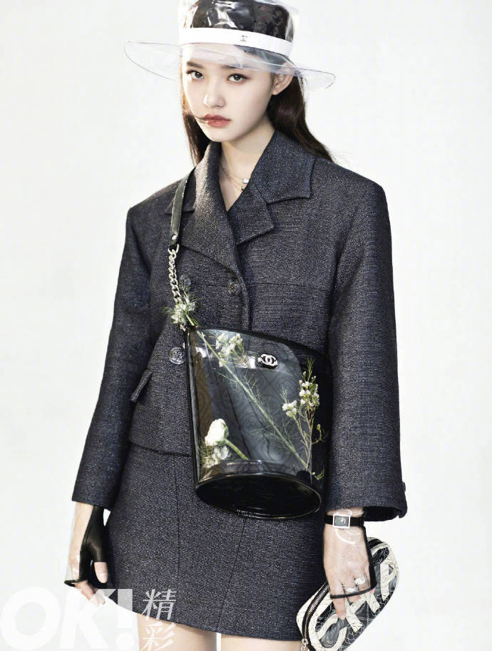 林允时尚杂志封面写真 仙气飘飘超吸睛