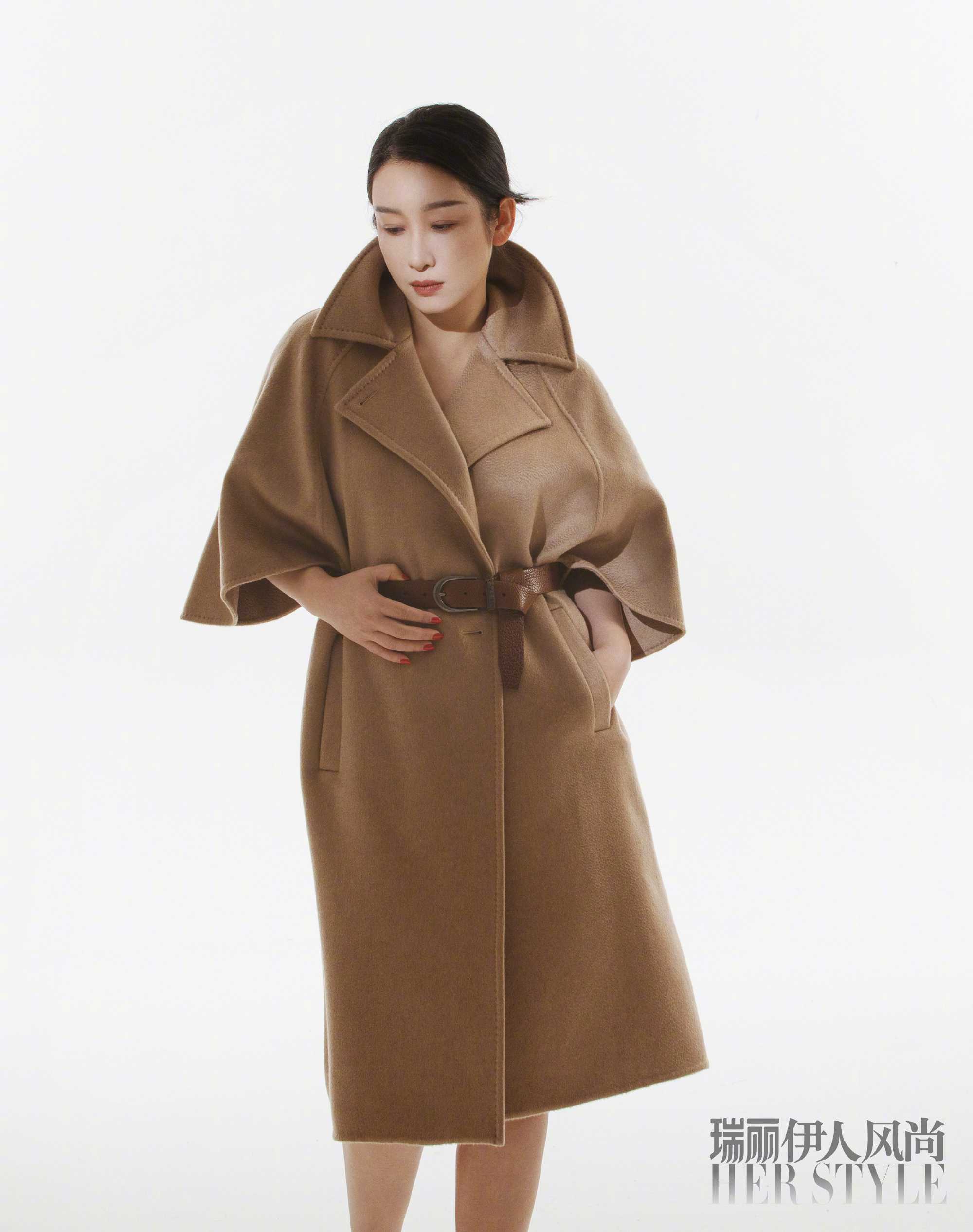 秦海璐简约造型尽显慵懒气质写真