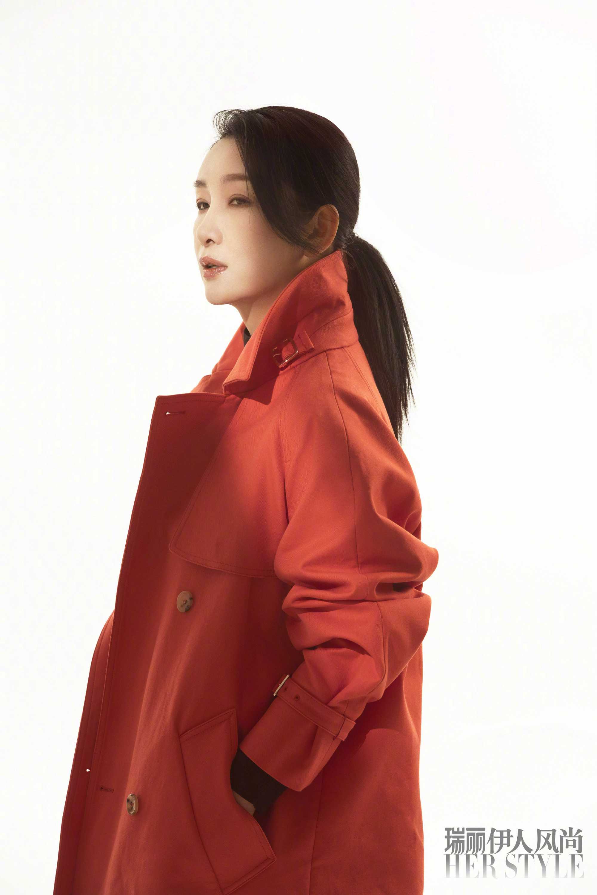 秦海璐简约造型尽显慵懒气质写真