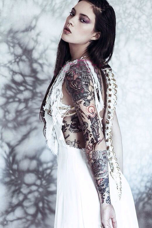 美女人体艺术 火辣纹身诱惑至极