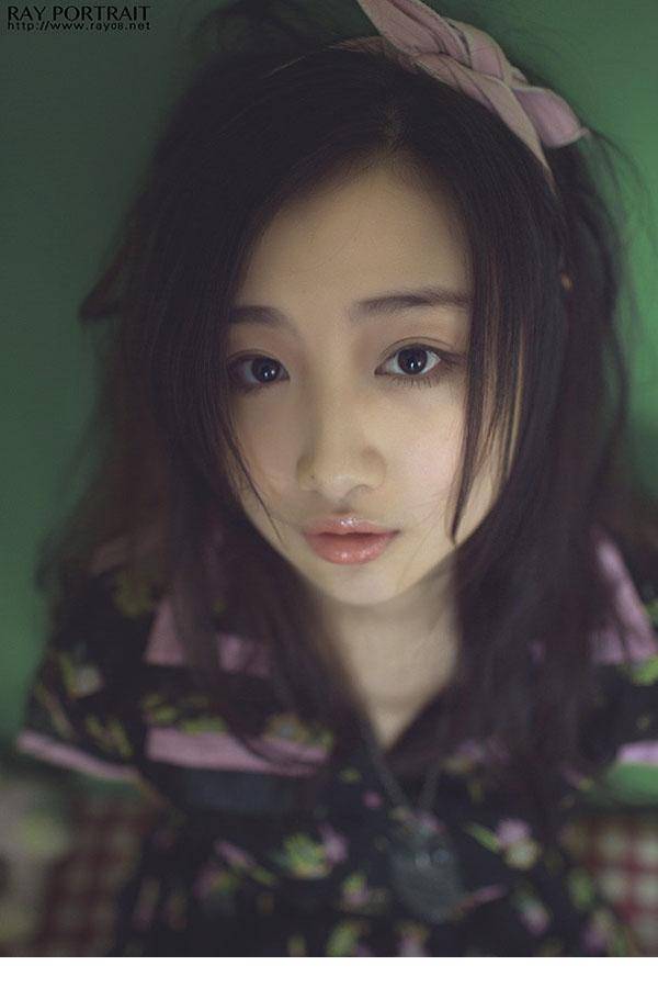 美女深v职业装超短裙亚洲大胆人休艺术