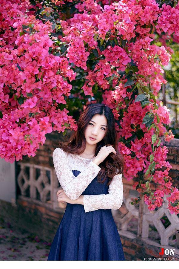 美女深v职业装超短裙亚洲大胆人休艺术