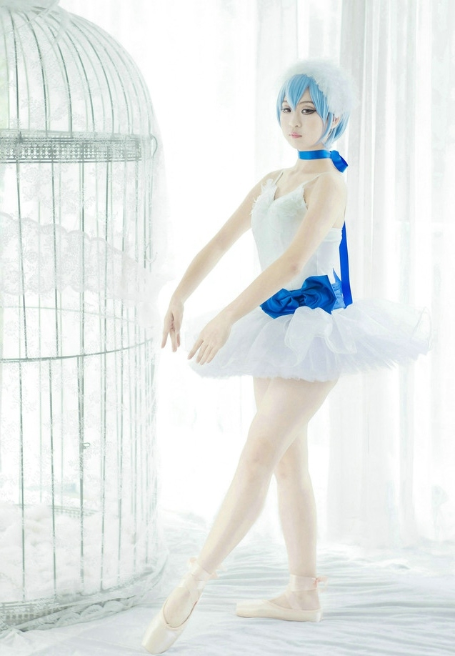 被豢养的芭蕾公主连体白丝美图