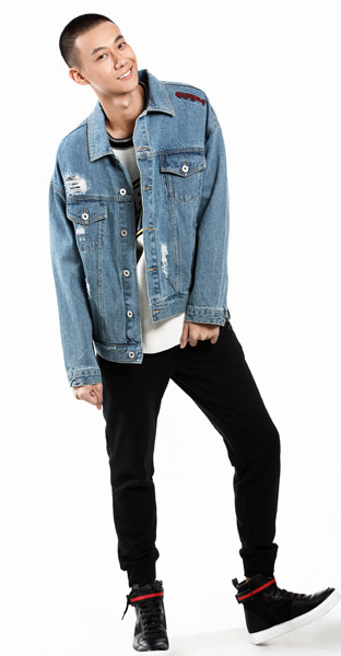 高至霆休闲帅气写真图片集