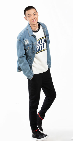 高至霆休闲帅气写真图片集