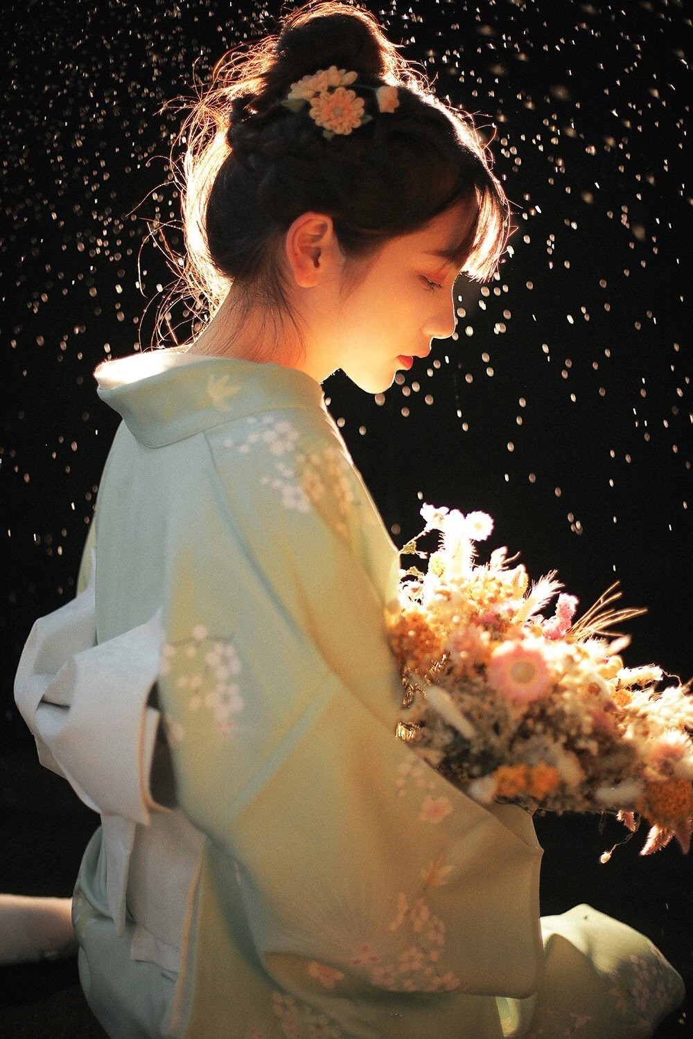 光影交错下禁欲又唯美的和服妹子神圣不可侵犯写真