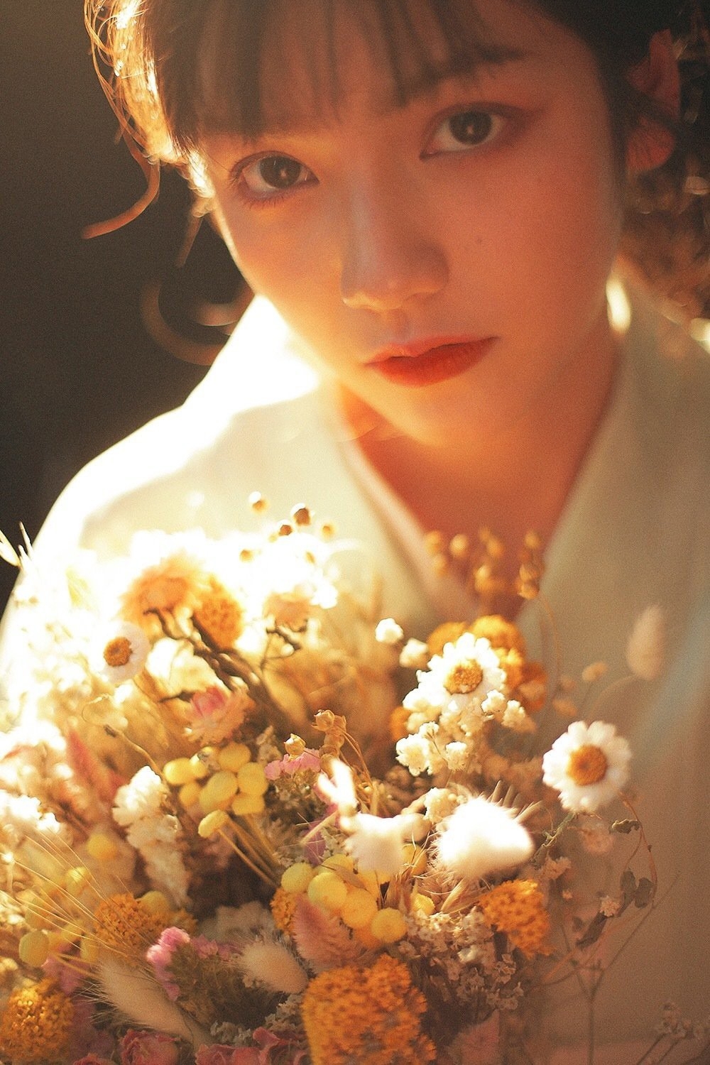 光影交错下禁欲又唯美的和服妹子神圣不可侵犯写真