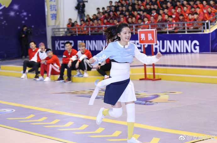 李沁跑男花絮 她笑起来真美真甜