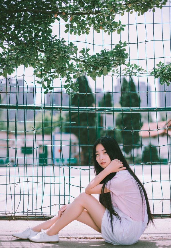 内衣美女半裸翘臀精美人体艺术写真