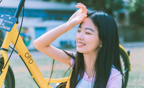 内衣美女半裸翘臀精美人体艺术写真