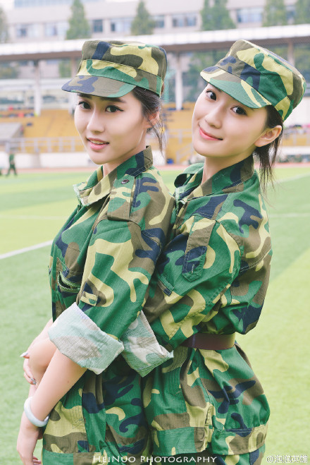 2015最美军训美女