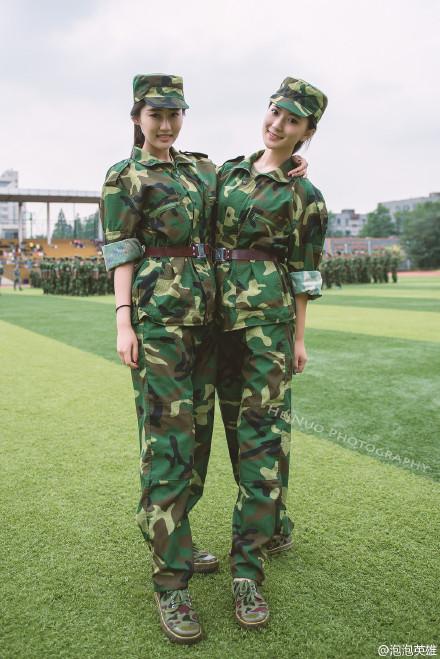 2015最美军训美女