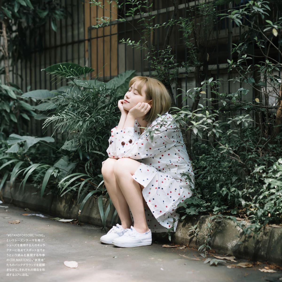 金黄短发日本女孩