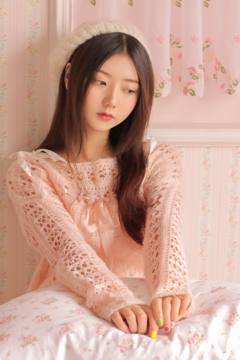 清新漂亮的小女人粉嫩公主风唯美养眼的亚洲自拍