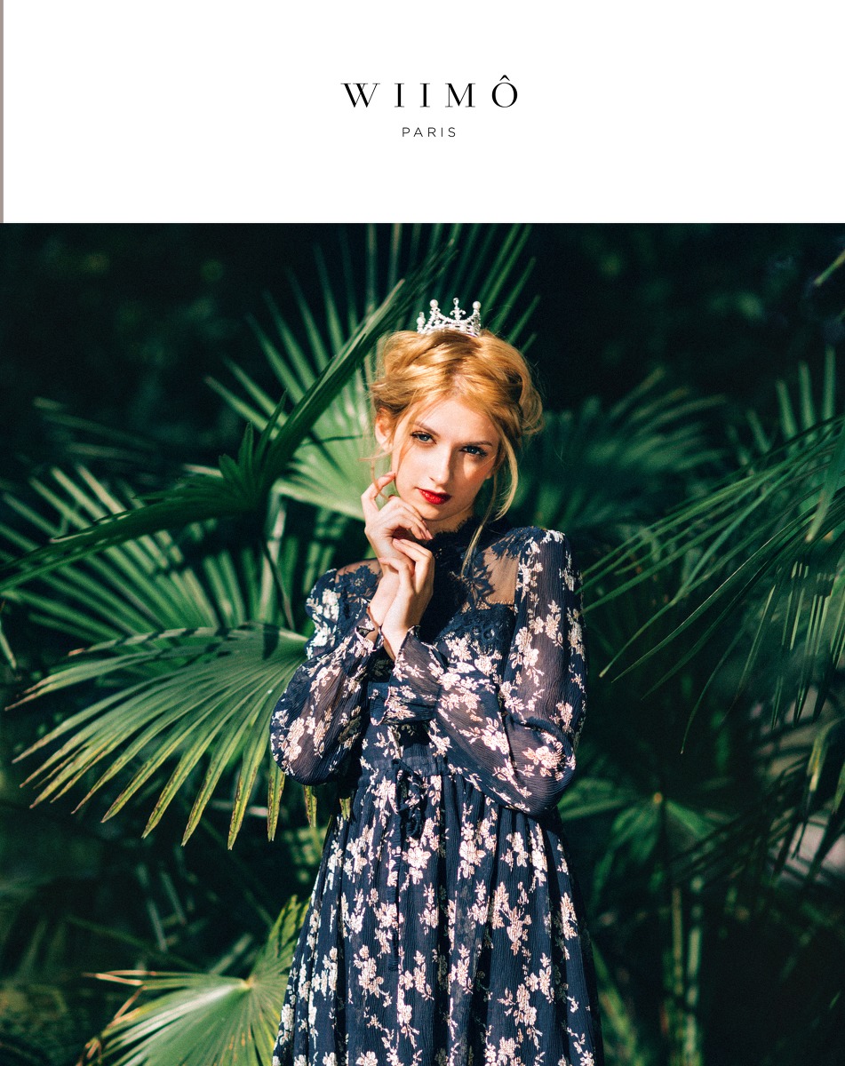 俄罗斯金发红唇美女