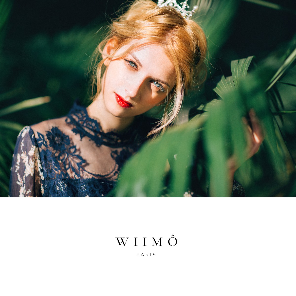 俄罗斯金发红唇美女