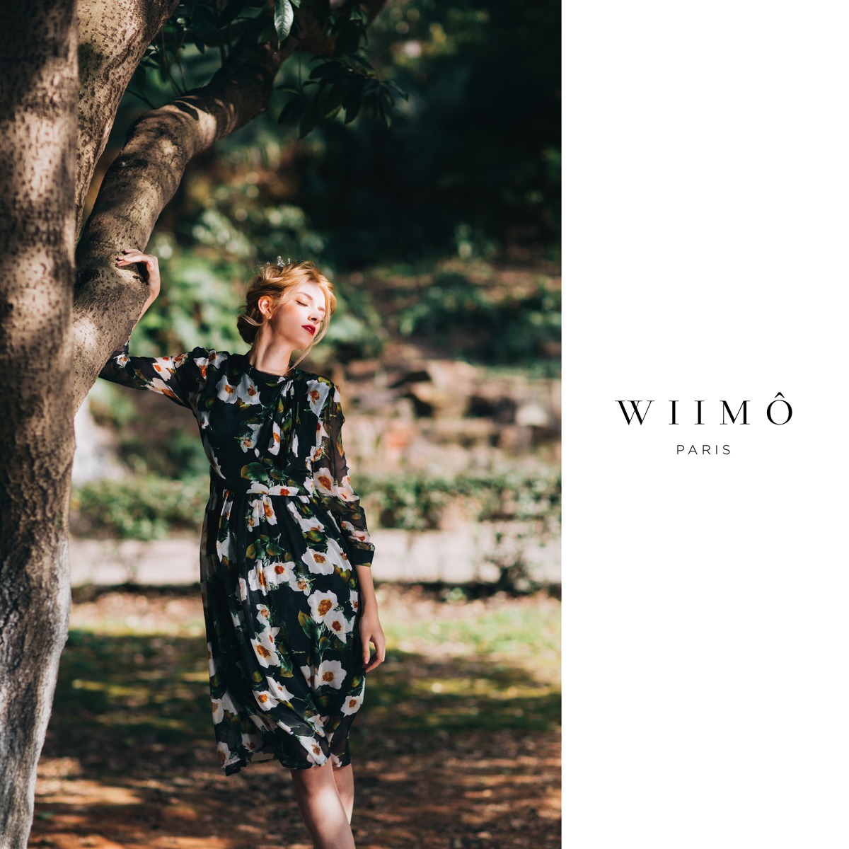 俄罗斯金发红唇美女