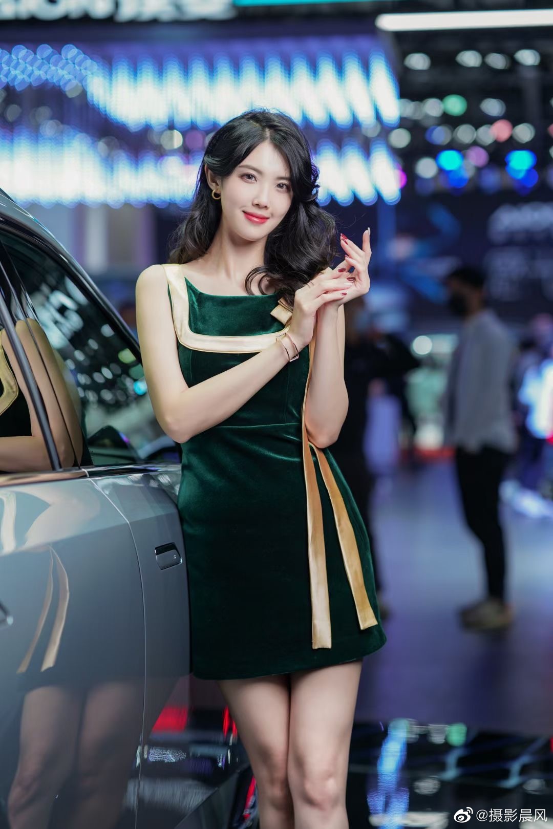 短裙美女车模高跟美腿私人拍摄