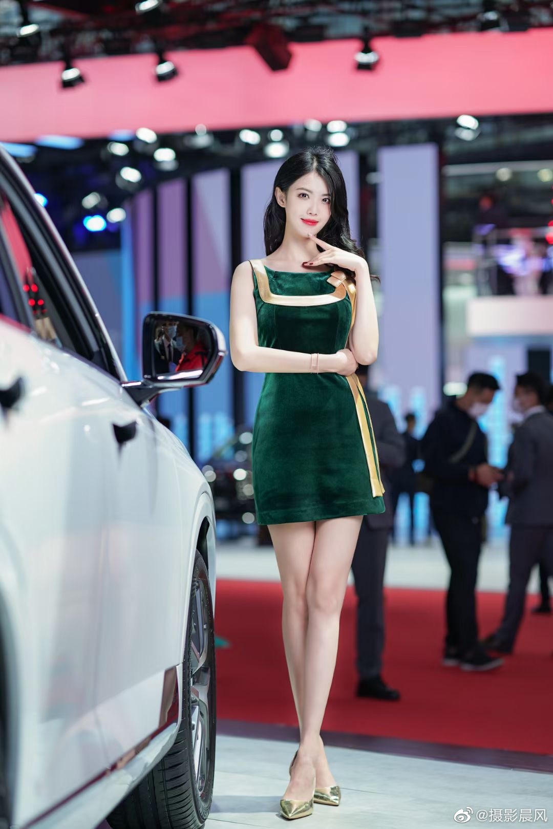 短裙美女车模高跟美腿私人拍摄