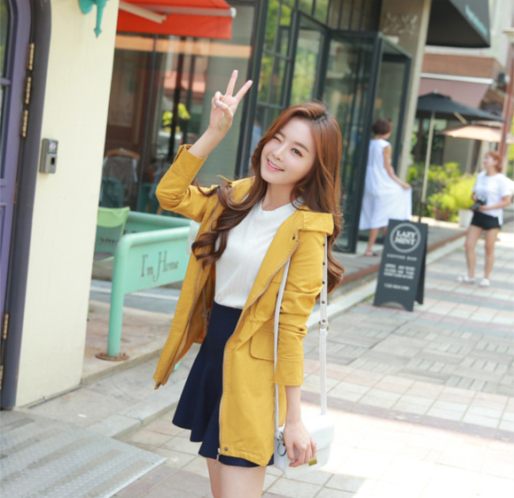 搭配很棒的极美街拍美女