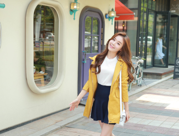 搭配很棒的极美街拍美女