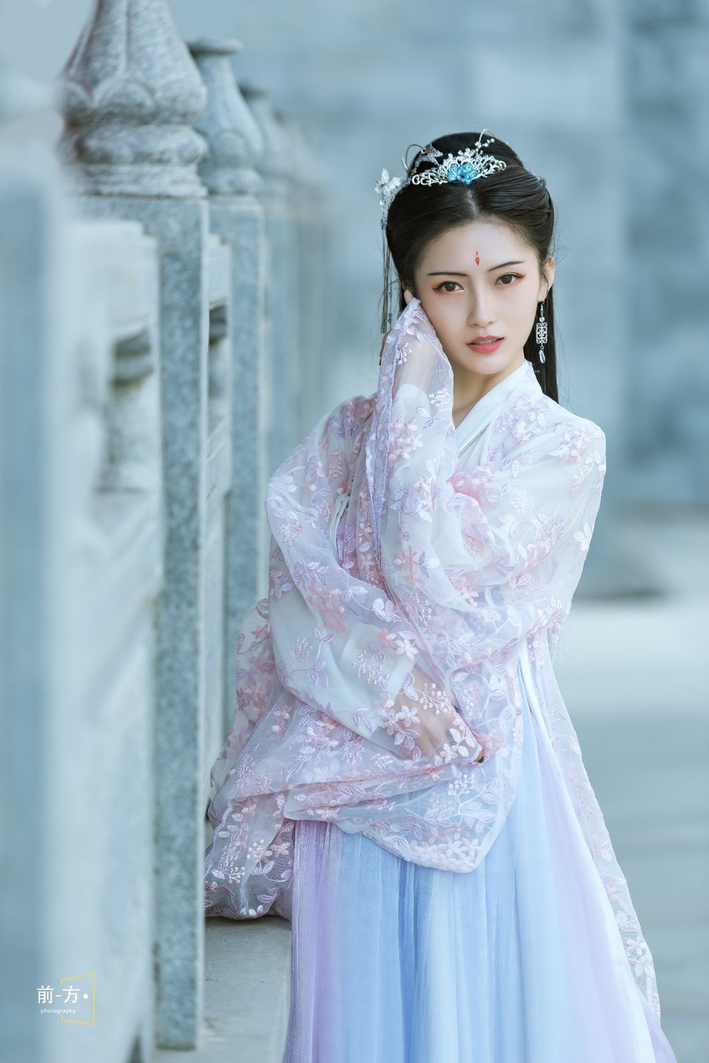 古代大家闺秀温柔娴淑容颜倾城美丽大方汉服图片