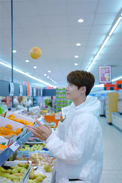 马天宇全新写真书籍《观心》图片