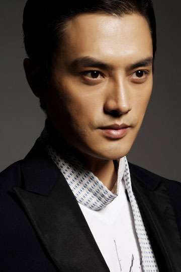 刘晓虎复古写真 尽情释放男性魅力