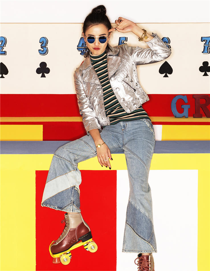 宋佳个性炫彩写真 俏皮可爱彰显“小花”魅力