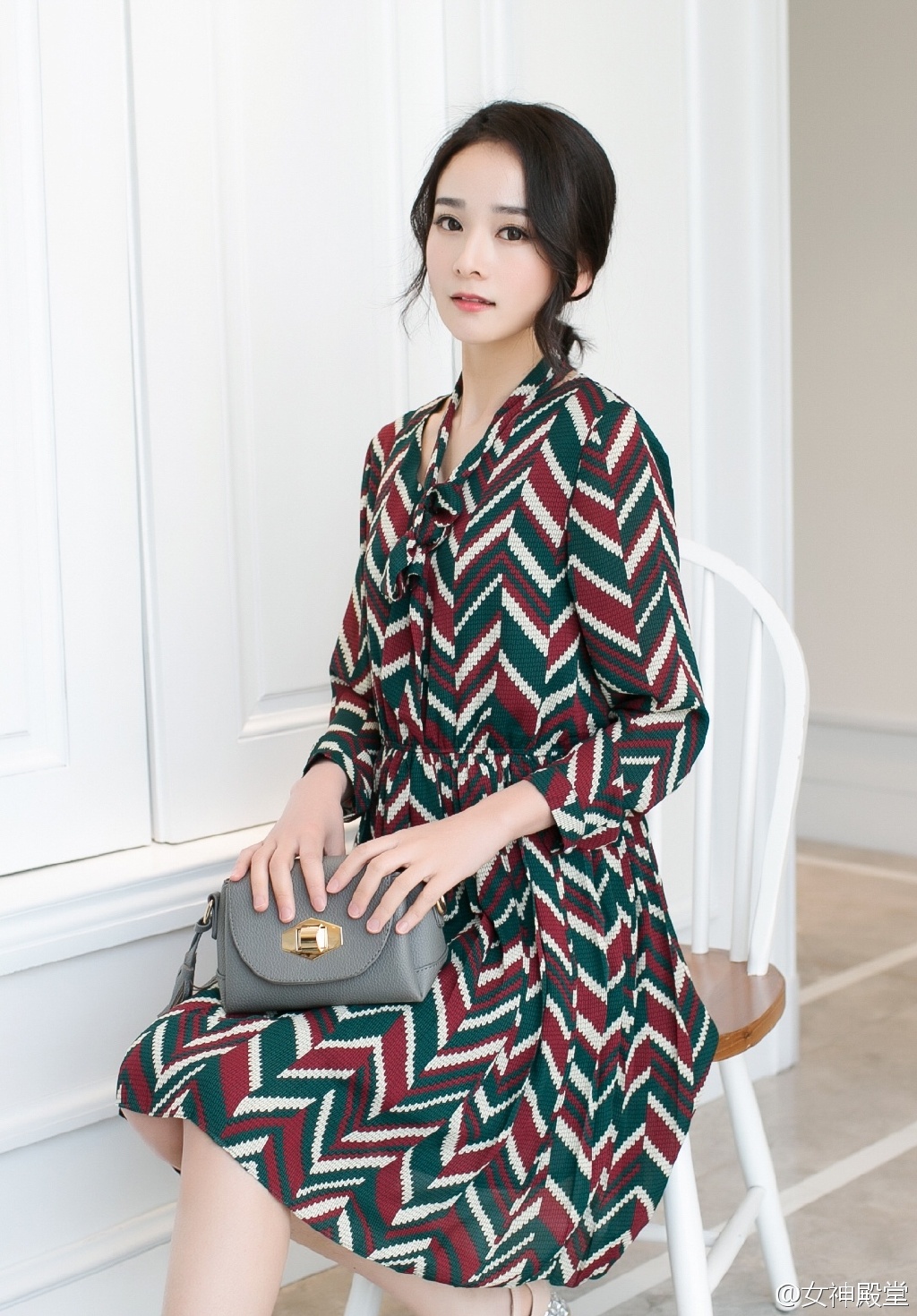 杨幂替身卓亨瑜生活照 颜值不输杨幂